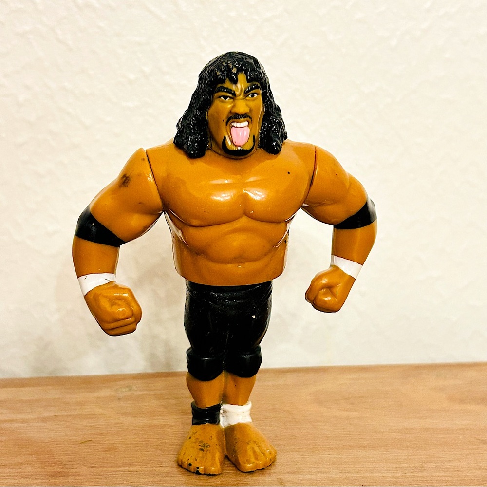 Vintage 1991 WWF Hasbro Headshrinkers Samu wrestling toy figure WWE WCW